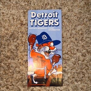 1984 MLB Detroit Tigers media guide / World Series champs / Whitaker , Gibson,